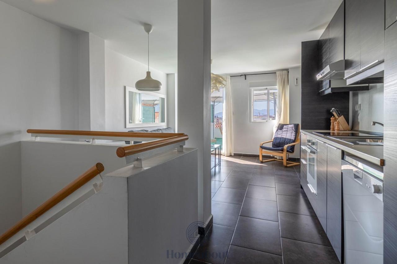 Fun Building By Homeabout Apartment Málaga